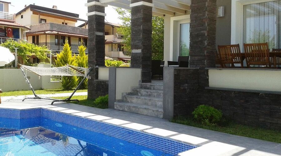 Lighthouse Villa & Apart