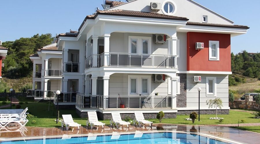 Lighthouse Villa & Apart