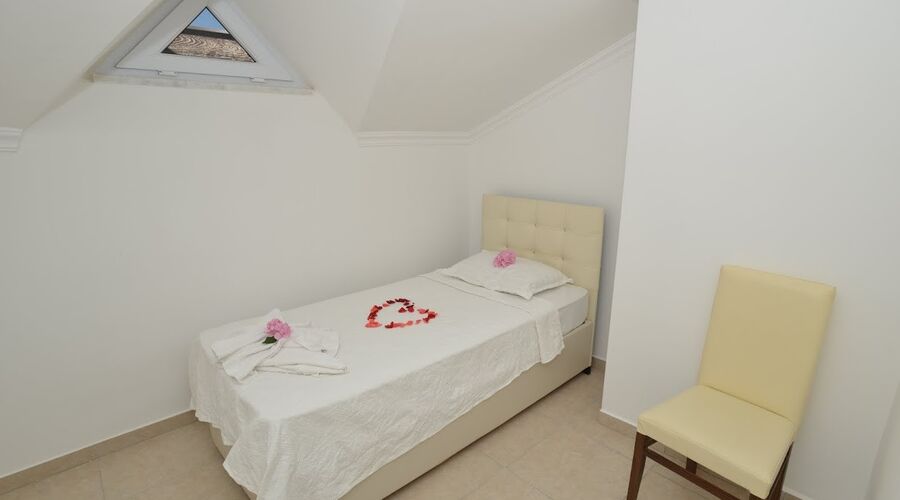 Lighthouse Villa & Apart