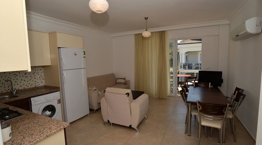 Lighthouse Villa & Apart