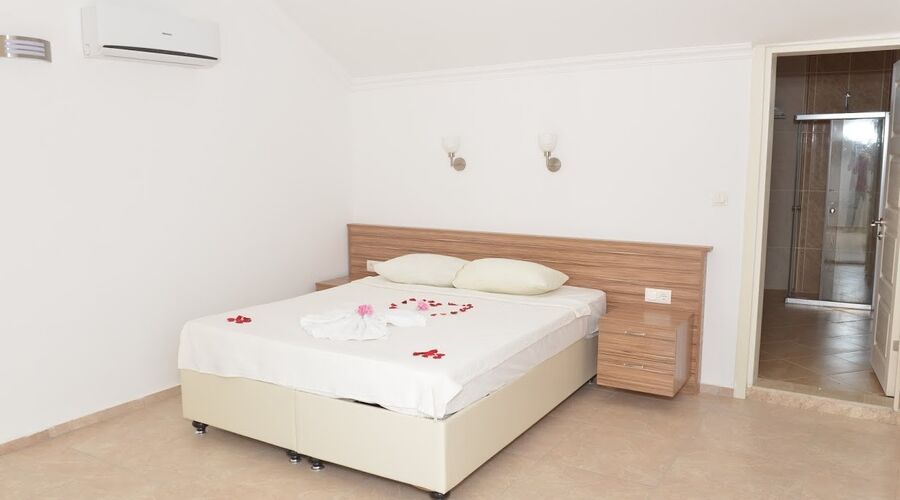 Lighthouse Villa & Apart