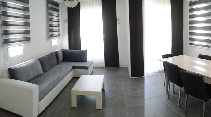 Lighthouse Villa & Apart