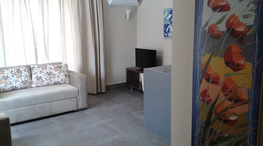 Lighthouse Villa & Apart