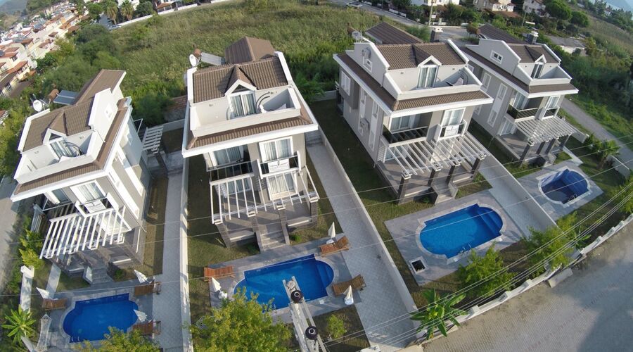 Lighthouse Villa & Apart