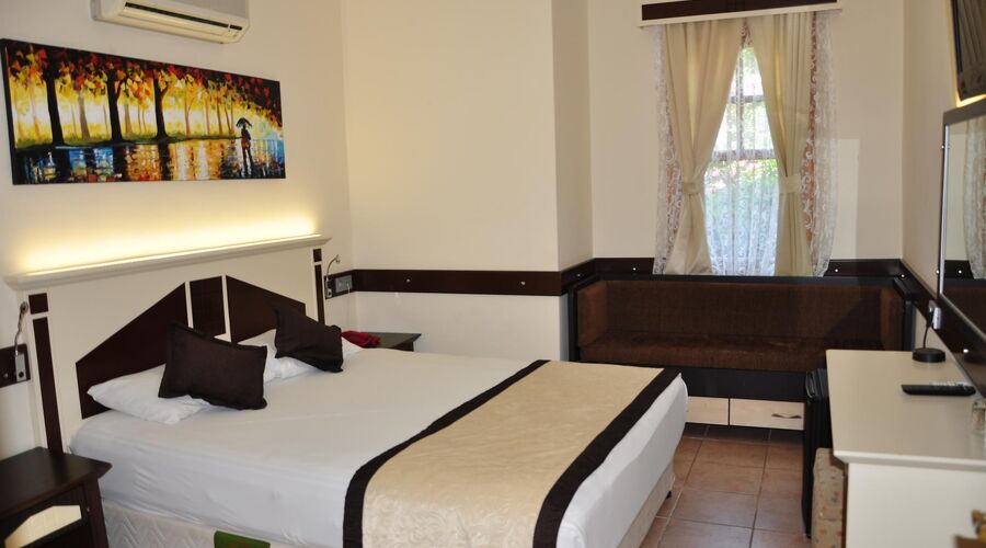 TELMESSOS HOTEL