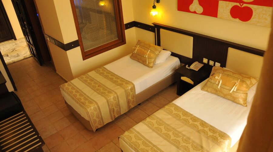 TELMESSOS HOTEL