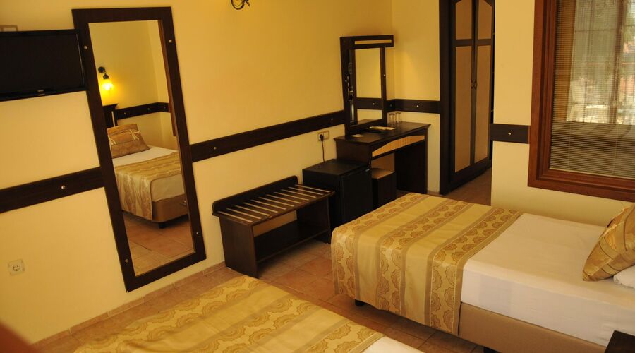 TELMESSOS HOTEL