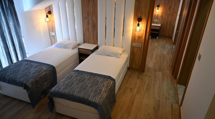 TELMESSOS HOTEL
