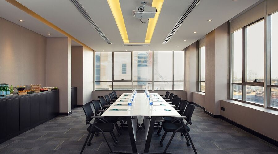 4* Four Points by Sheraton Production City vb.