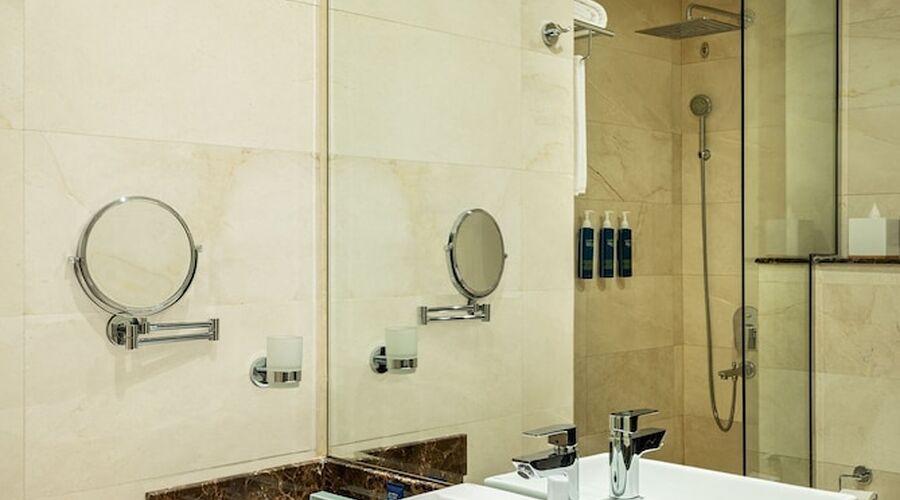 4* Four Points by Sheraton Production City vb.