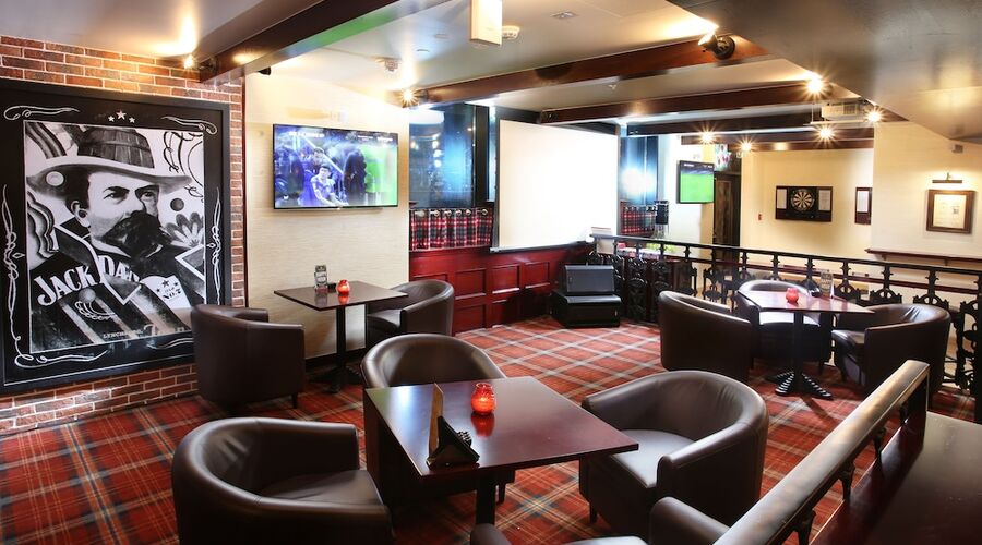 4* Metropolitan Hotel Dubai vb.