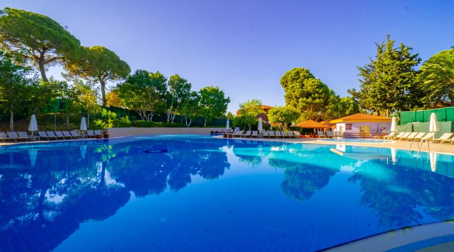 Altis Resort Otel