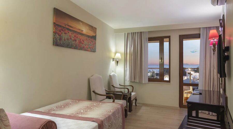 Selge Beach Resort & Spa