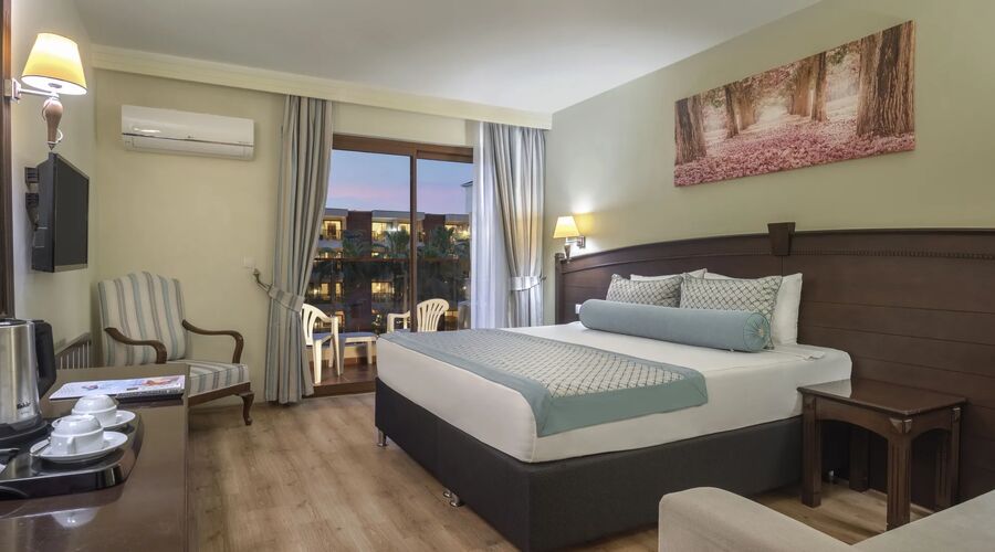 Selge Beach Resort & Spa