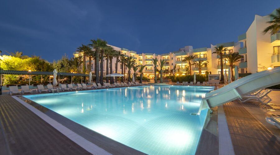 Club Familia Çeşme