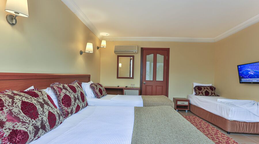 Club Familia Çeşme