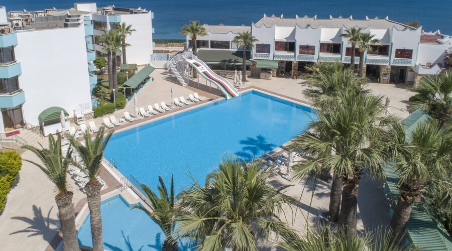 Club Familia Çeşme