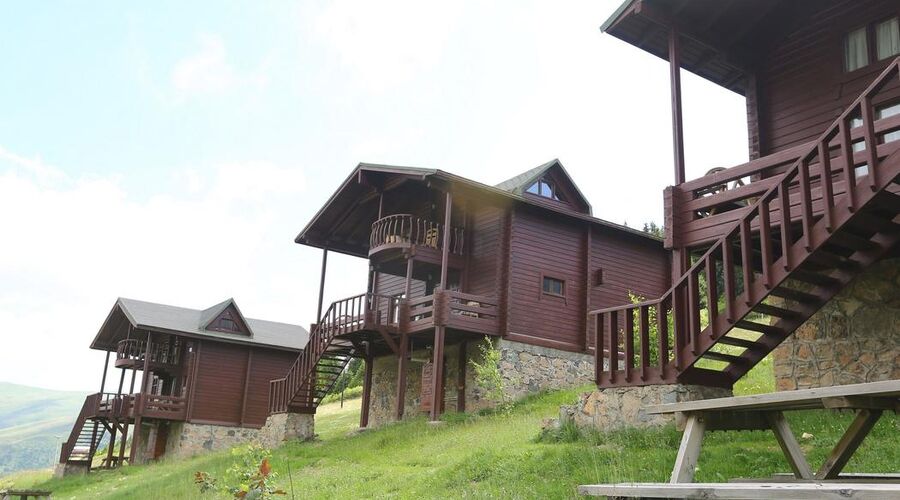 Kümbet Dağ Evi