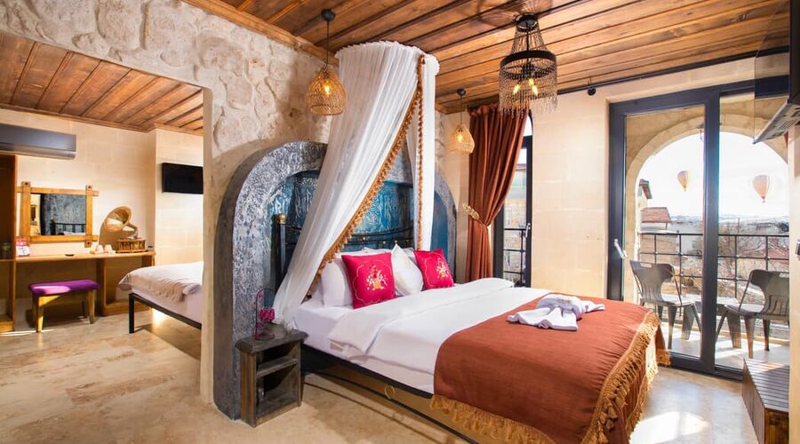 Alika Castle House