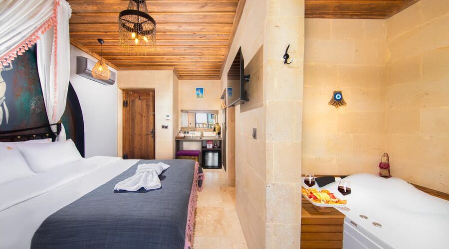 Alika Castle House