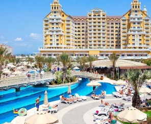 Royal Holiday Palace