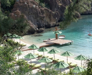 D Maris Bay