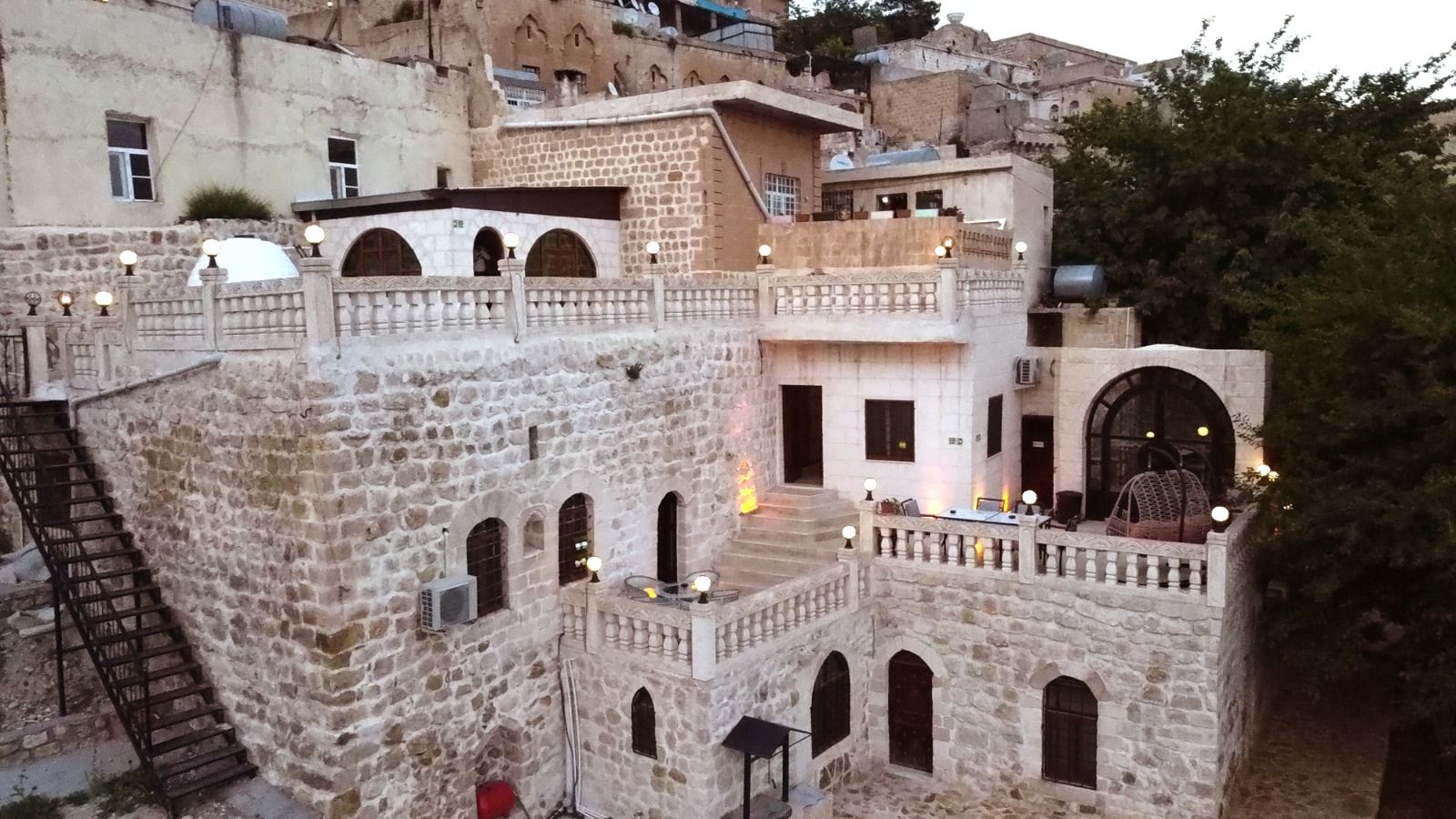 Hakanbey Konağı