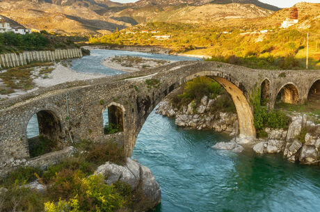 Baştanbaşa Balkanlar Ajet İle Kurban Bayramı Özel, Ekstra Turlar, Akşam Yemekleri Dahil SAW-SJJ-SAW