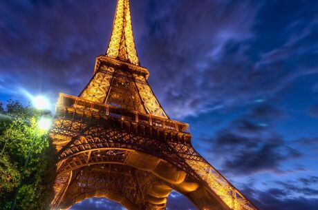 Mega Benelüx & Paris & Colmar & Köln Turu Pegasus Havayolları ile 7 Gece 8 Gün (CRL-CRL) IS001 Öğlen Gidiş